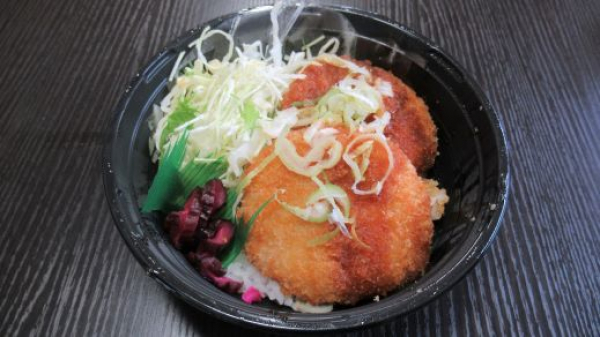 チキンカツ甘酢だれ丼