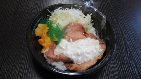 豚ロース生姜焼きタルタル丼
