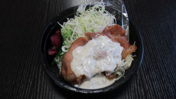 豚ロース生姜焼きタルタル丼