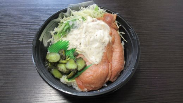 豚ロース生姜焼きタルタル丼