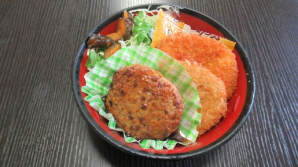 ハンバーグコロッケカツ丼
