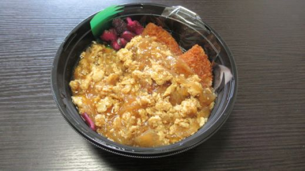 玉子とじカツ丼